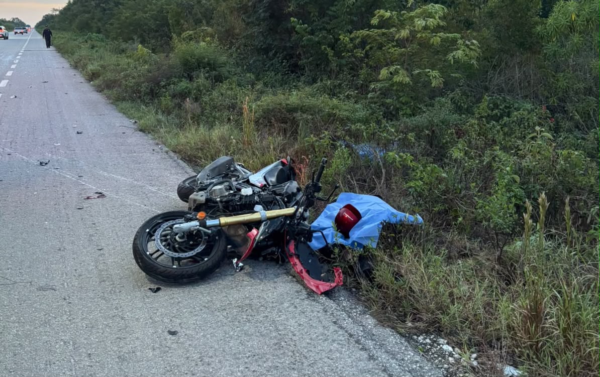 Choque de motocicleta deja dos muertos en Tres Reyes