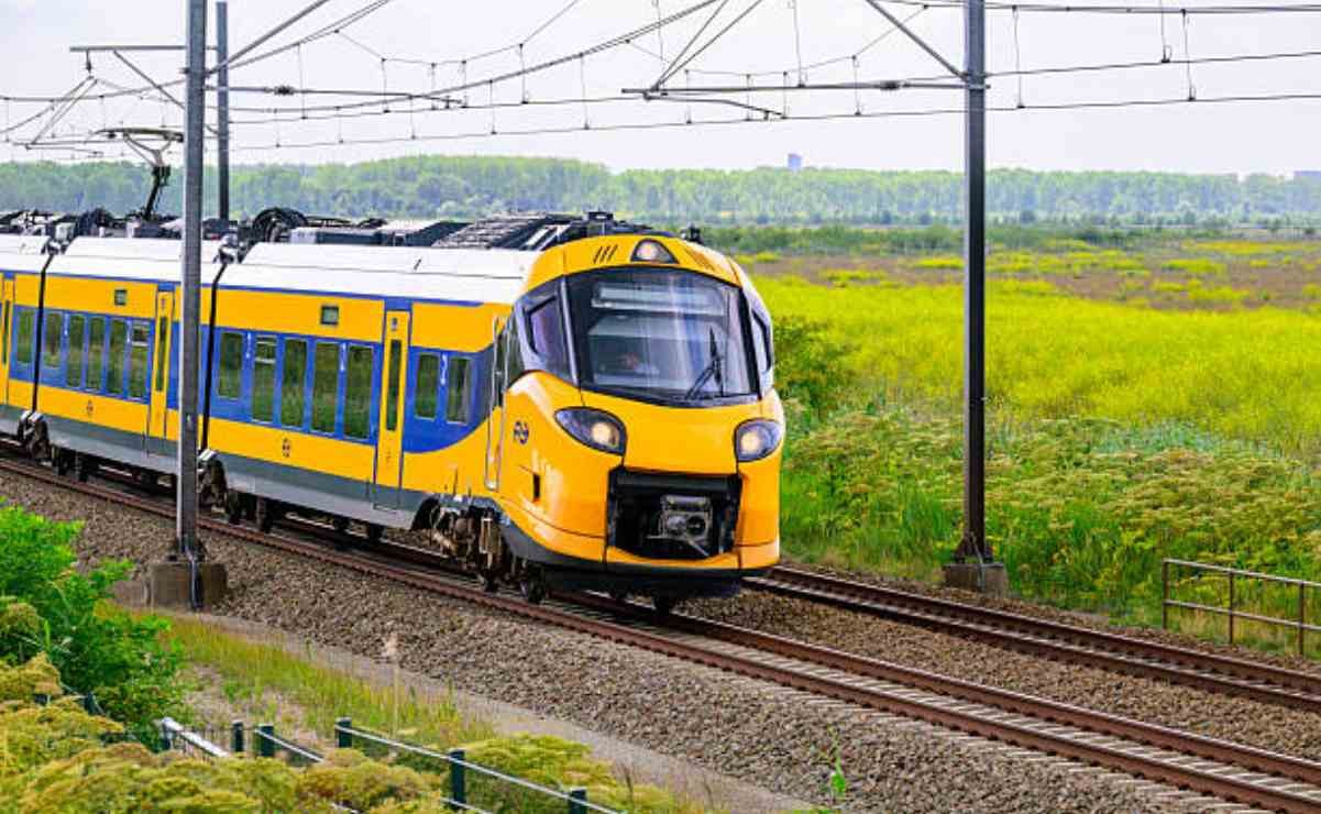 Sabotaje paraliza trenes en Países Bajos y afecta miles