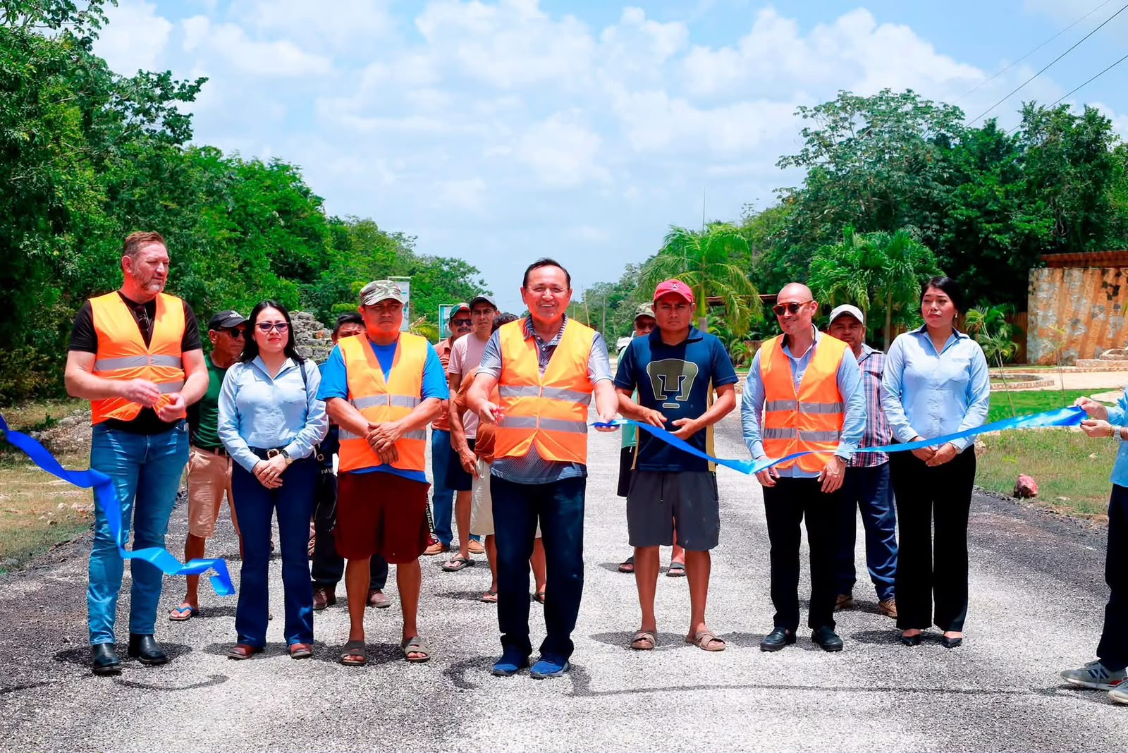 Denuncian mala calidad en obras de Lázaro Cárdenas tras lluvias