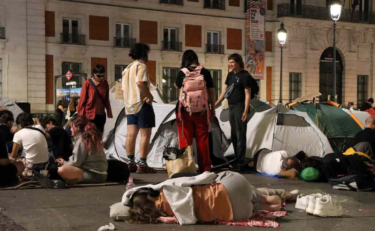 España frena desalojos hasta 2030 para crisis vivienda