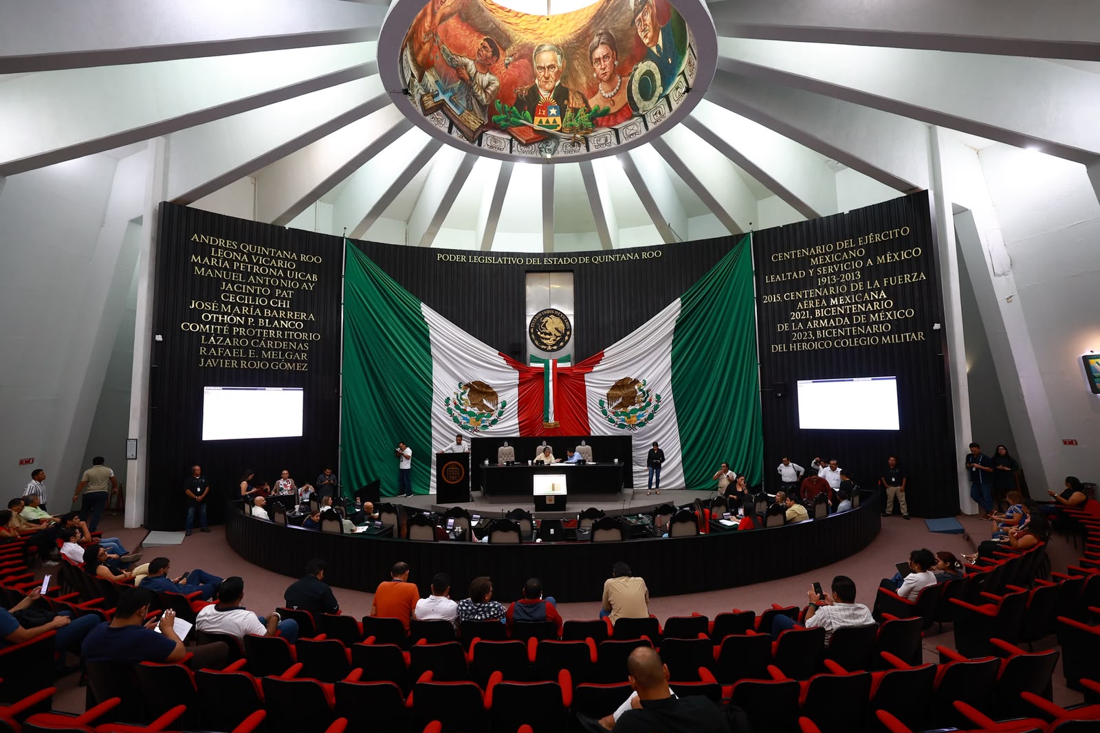Congreso analiza salud integral y combate al ciberacoso