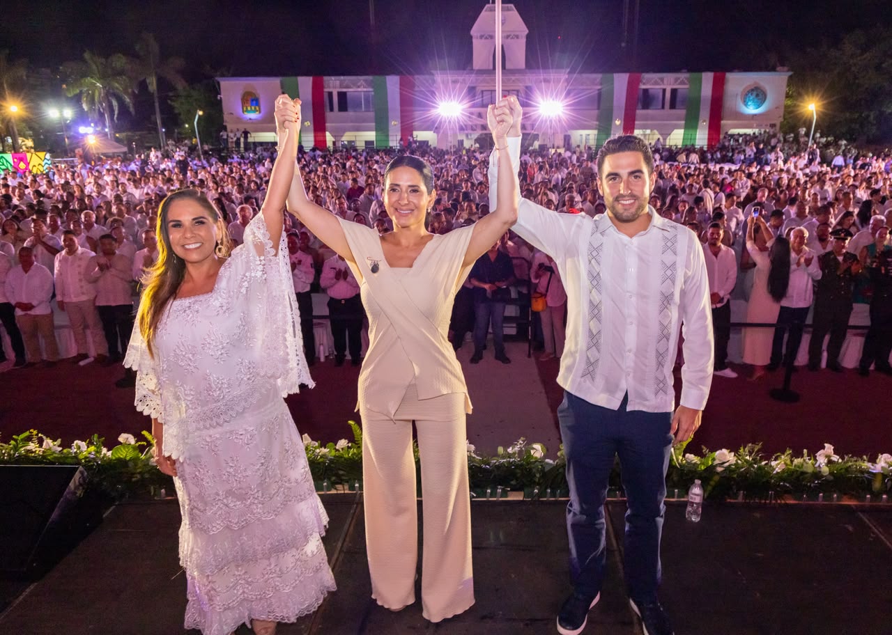 Estefanía Mercado rinde Segundo Informe en Playa del Carmen