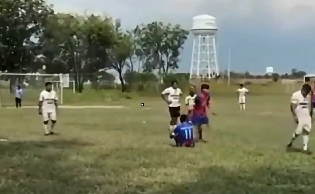 Ataque armado deja un muerto en partido de futbol en Guanajuato
