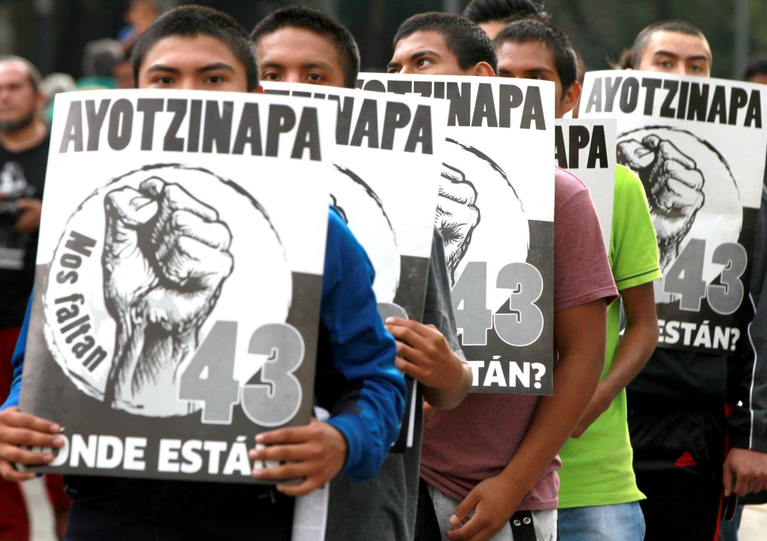 Marcha por Ayotzinapa recorrerá Reforma y Zócalo CDMX