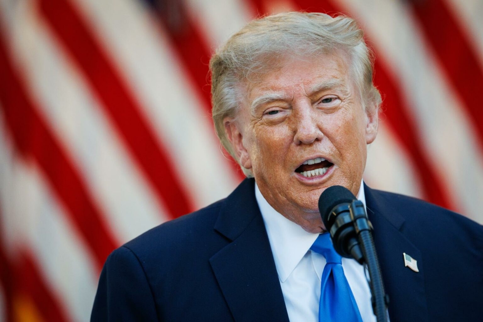 Trump afirma que Irán busca acuerdo rápido con EE.UU.