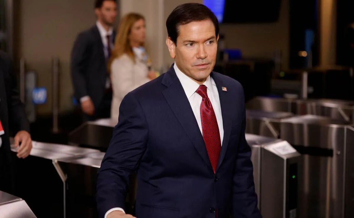 Rubio defiende veto a CNN y niega cierre de la cadena