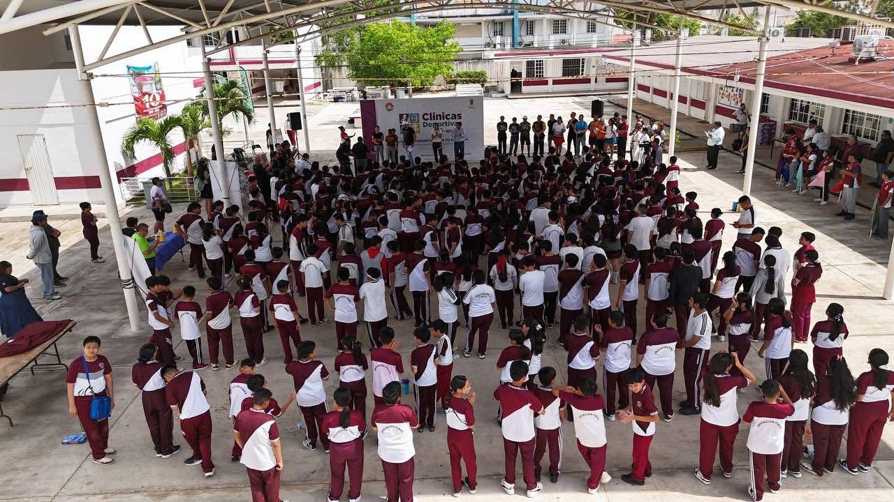 Benito Juárez impulsa deporte en escuelas con clínicas deportivas
