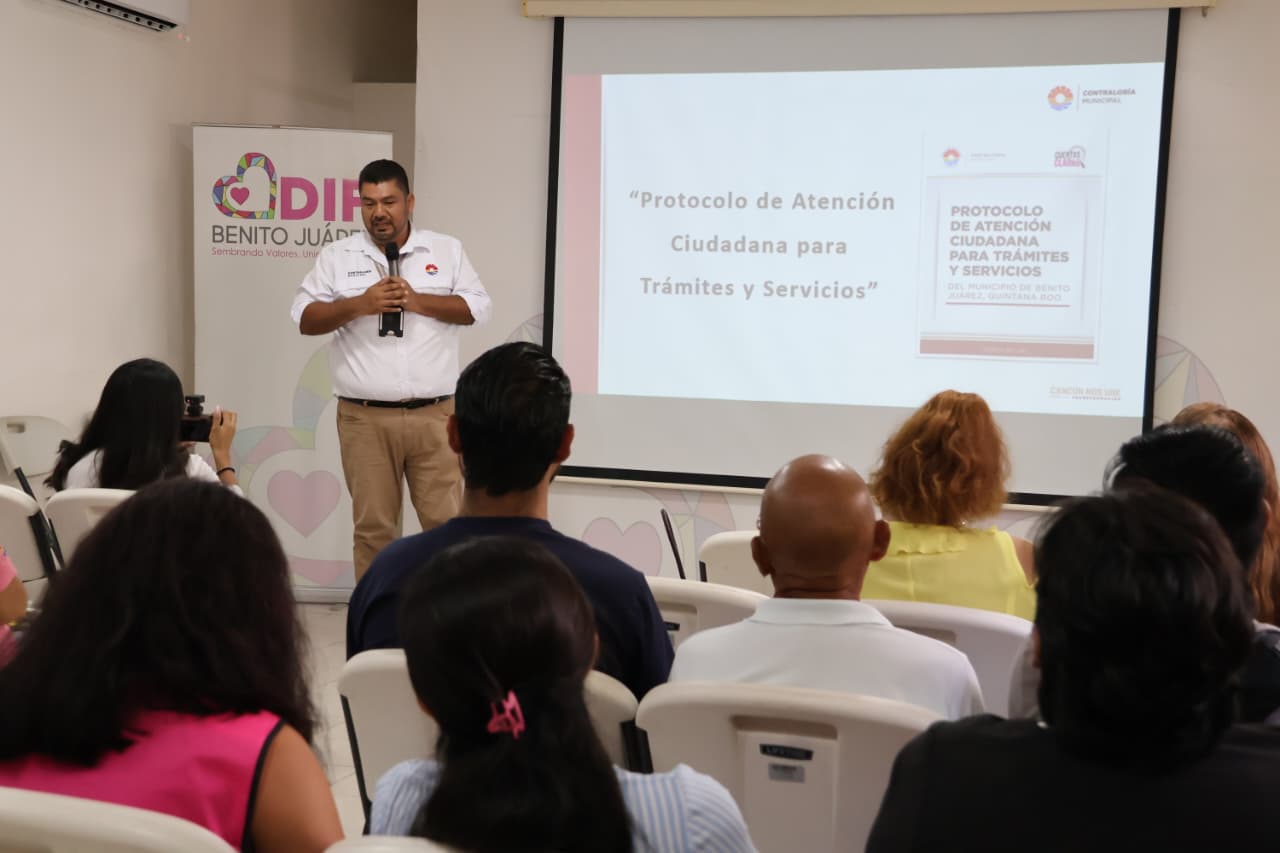 DIF Benito Juárez capacita a colaboradores en atención ciudadana