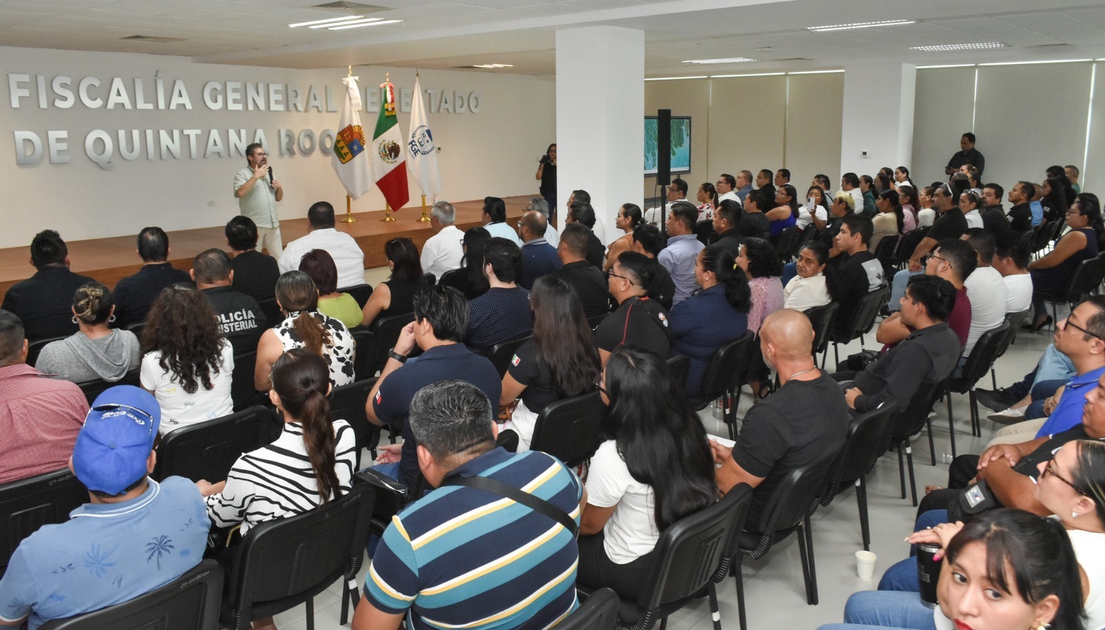 FGE Quintana Roo capacita a personal en gestión emocional