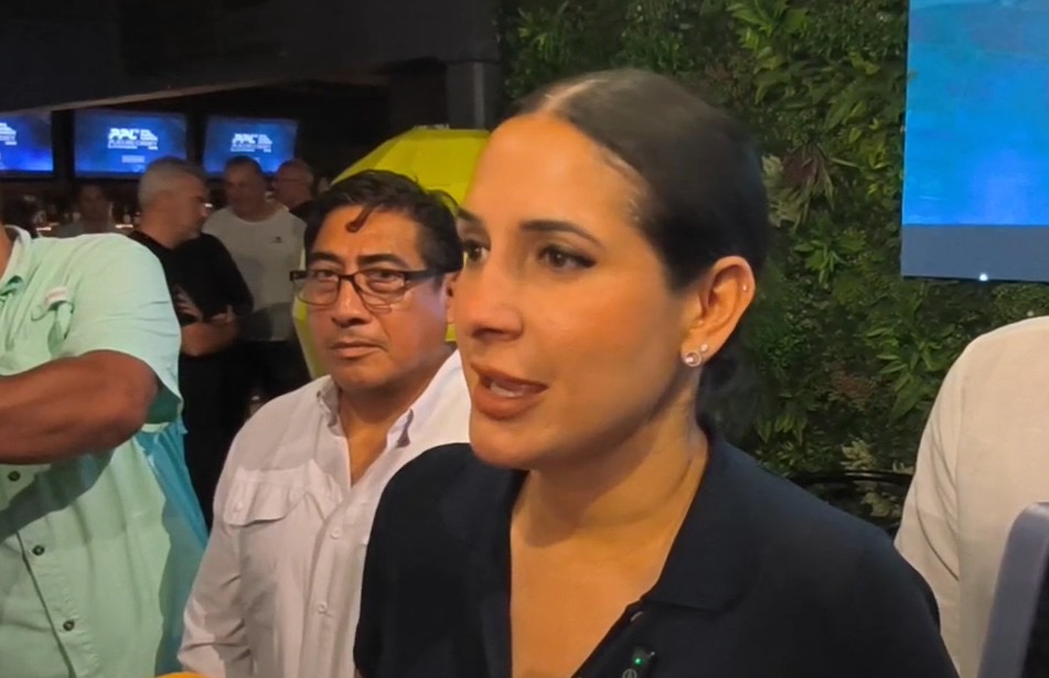 Estefanía Mercado responde a golpeteo con trabajo en Playa del Carmen