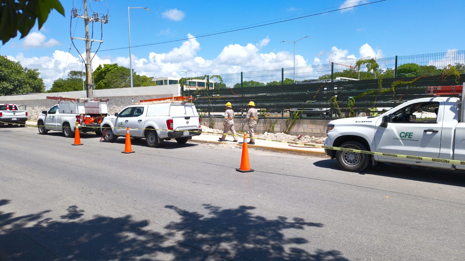 Persisten cortes de luz en Playa del Carmen