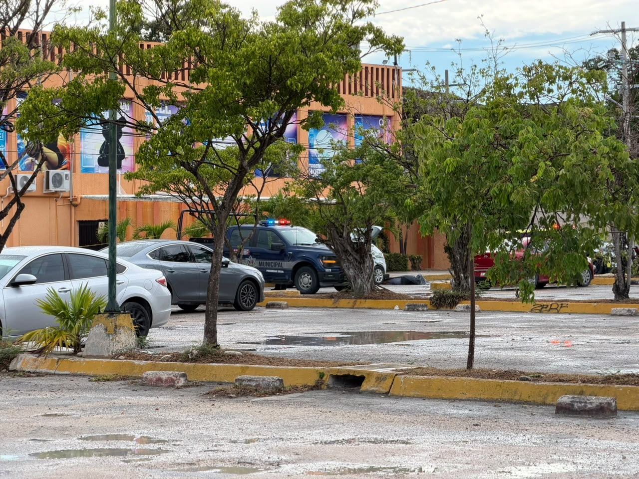Ejecutan a dentista en el centro de Cancún