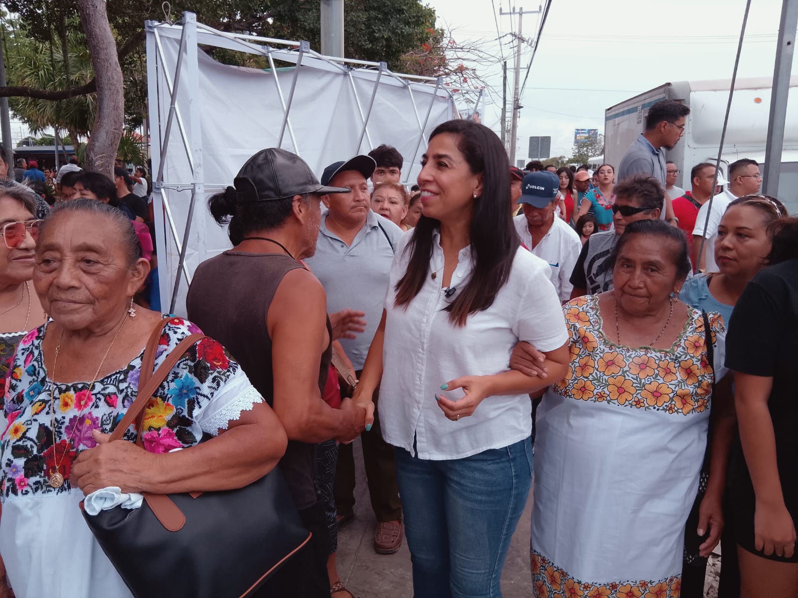 Marybel Villegas defiende responsabilidad en Morena en Cancún