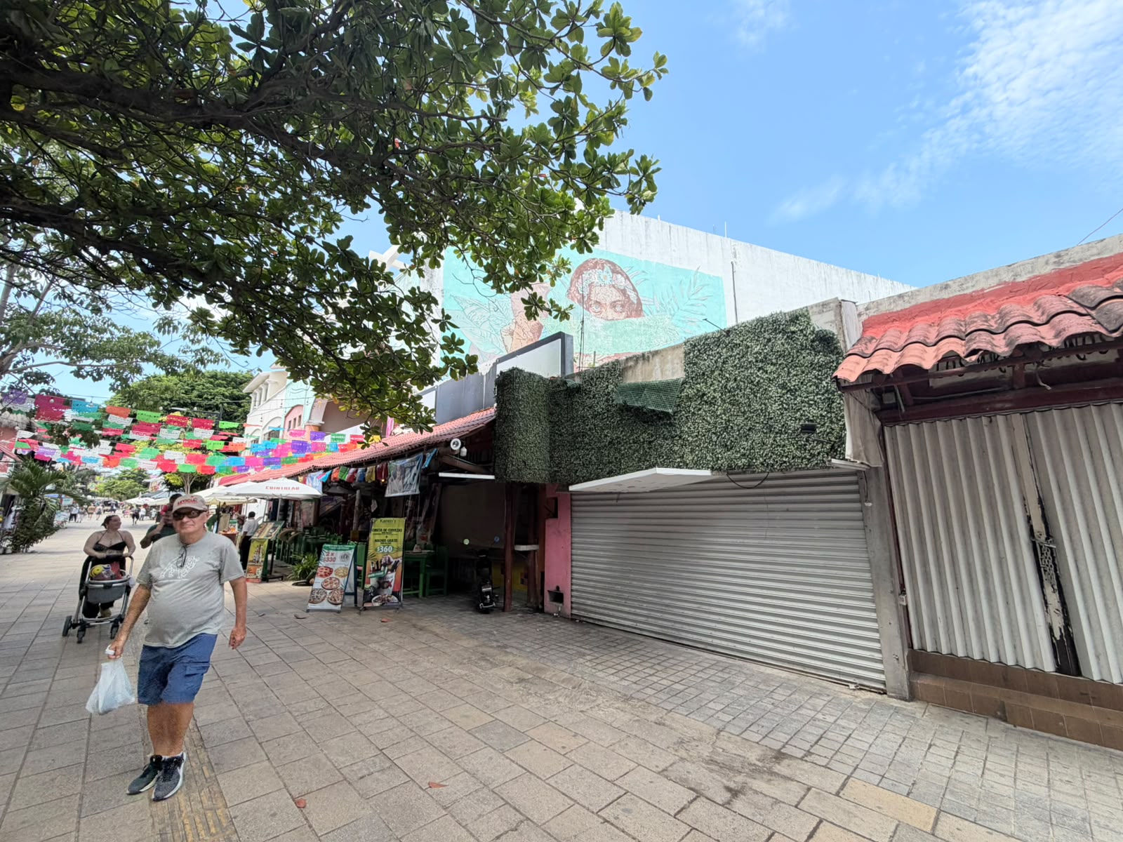 Cierran restaurantes en Quinta Avenida; esperan reaperturas