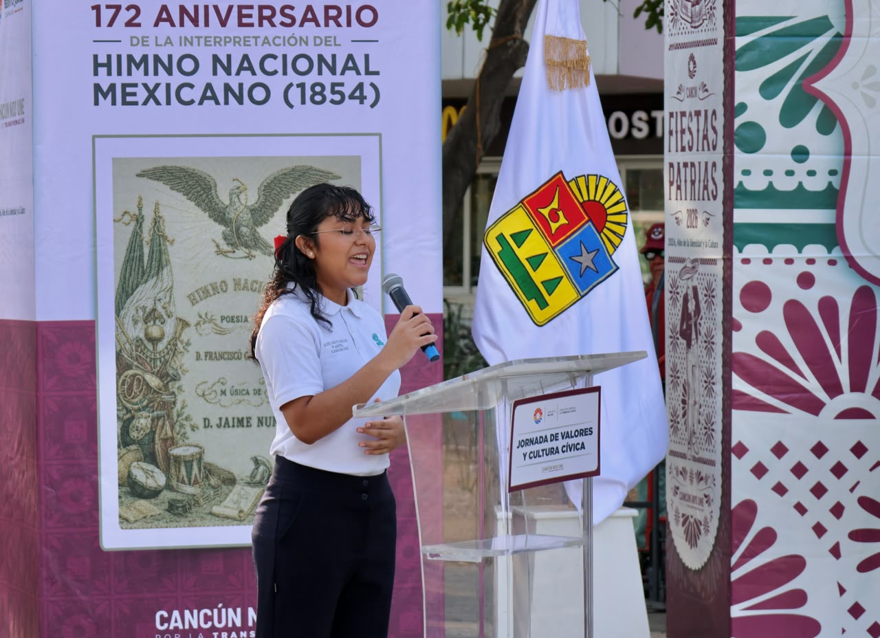 Benito Juárez conmemora Independencia y Himno Nacional