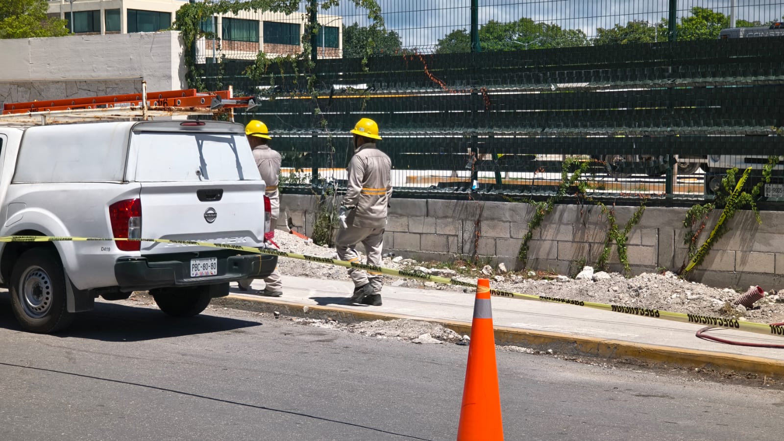 Persisten cortes de luz en Playa del Carmen