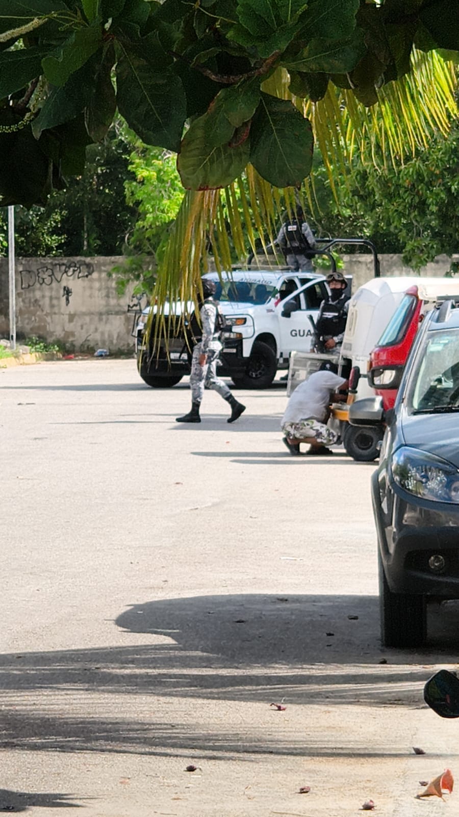 Catean taller clandestino con motos robadas en Playa del Carmen