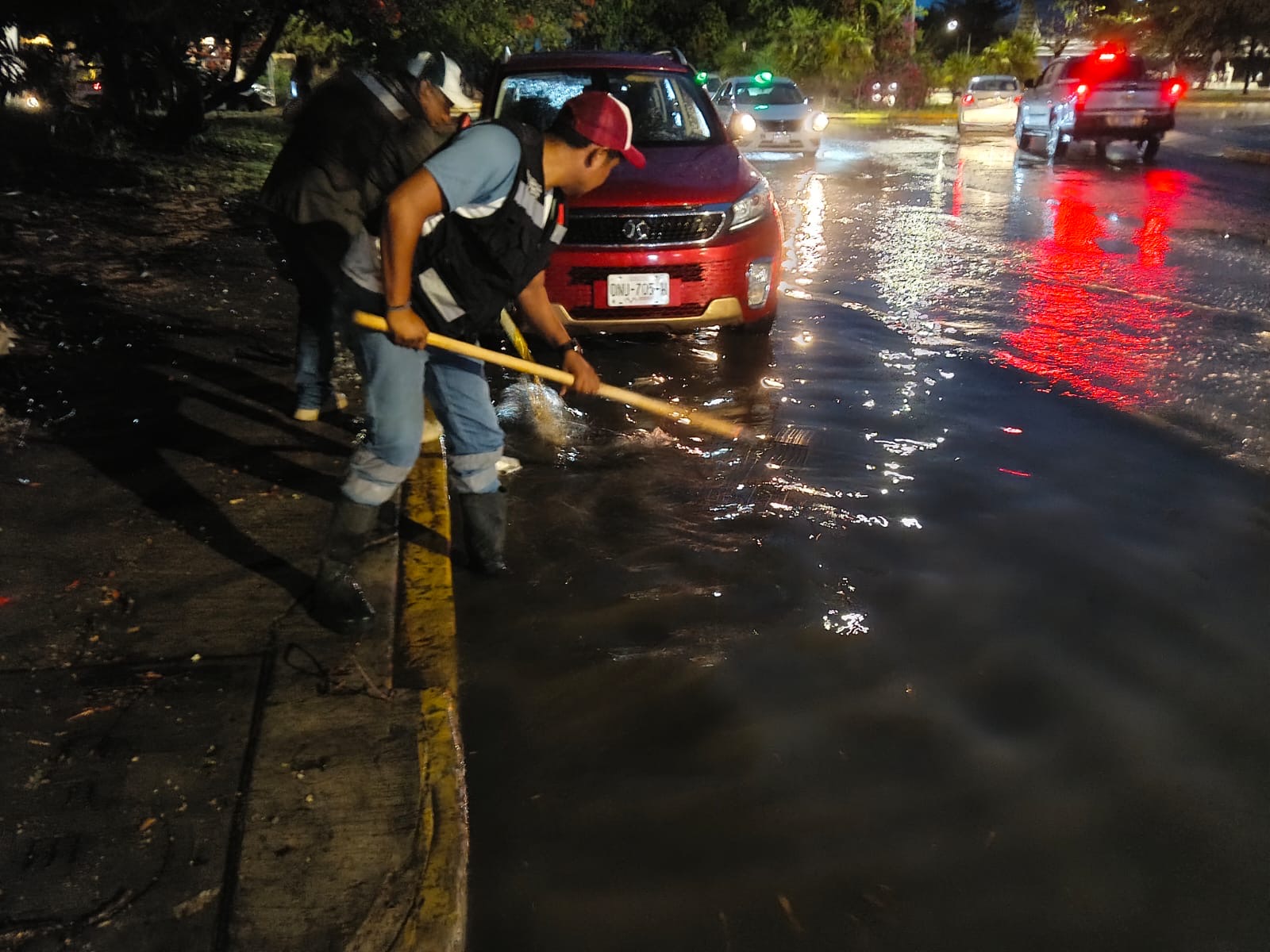 Gobierno de Playa del Carmen refuerza atención por lluvias