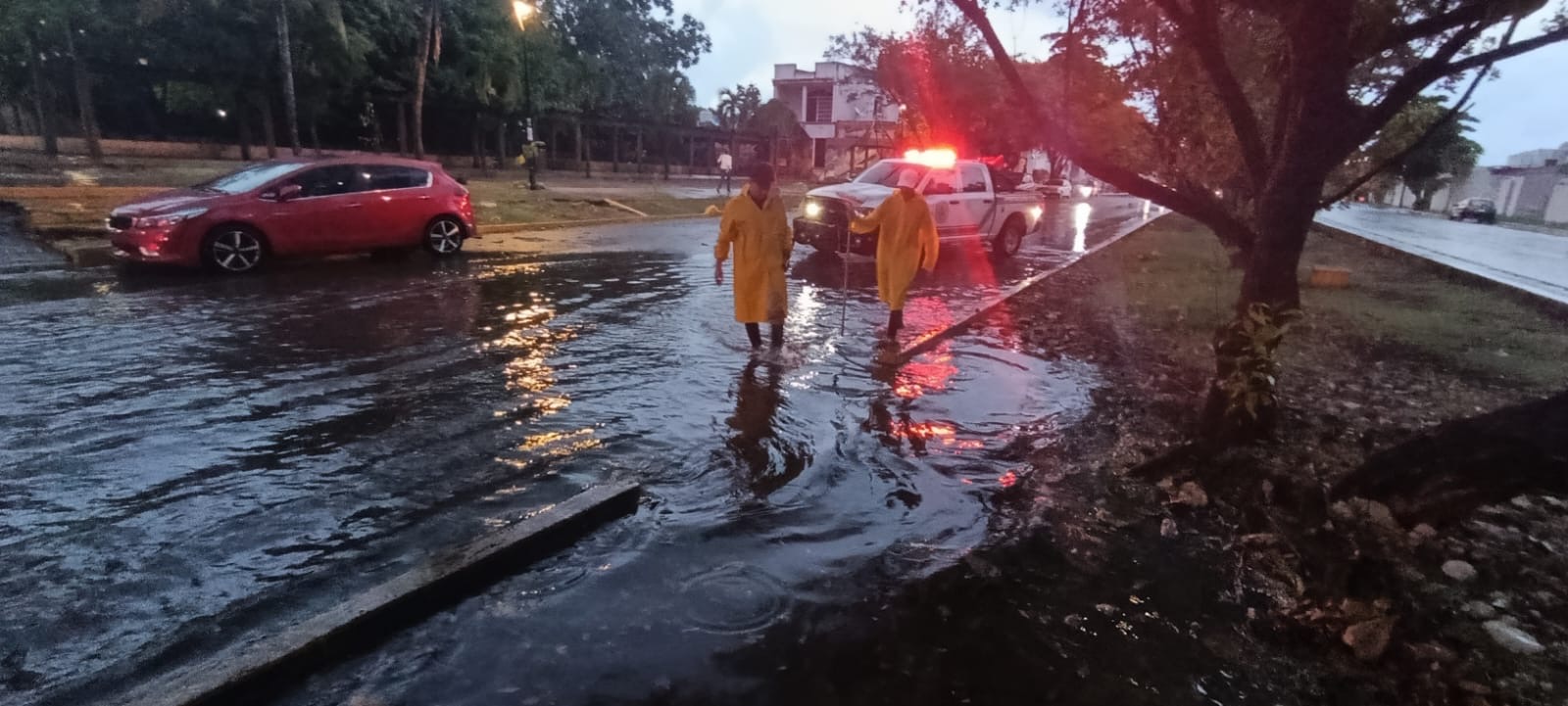 Gobierno de Playa del Carmen refuerza atención por lluvias