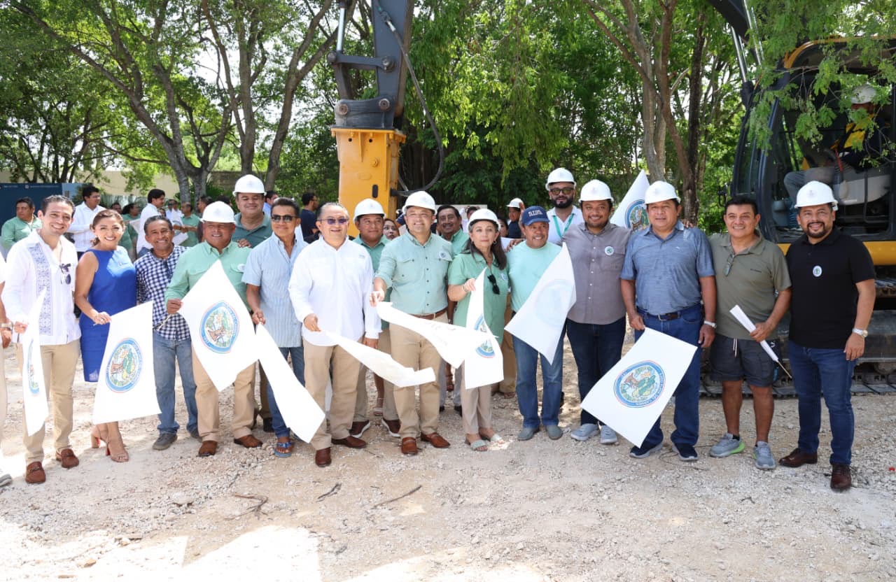 Inauguran Plaza Punto Sur en Playa del Carmen