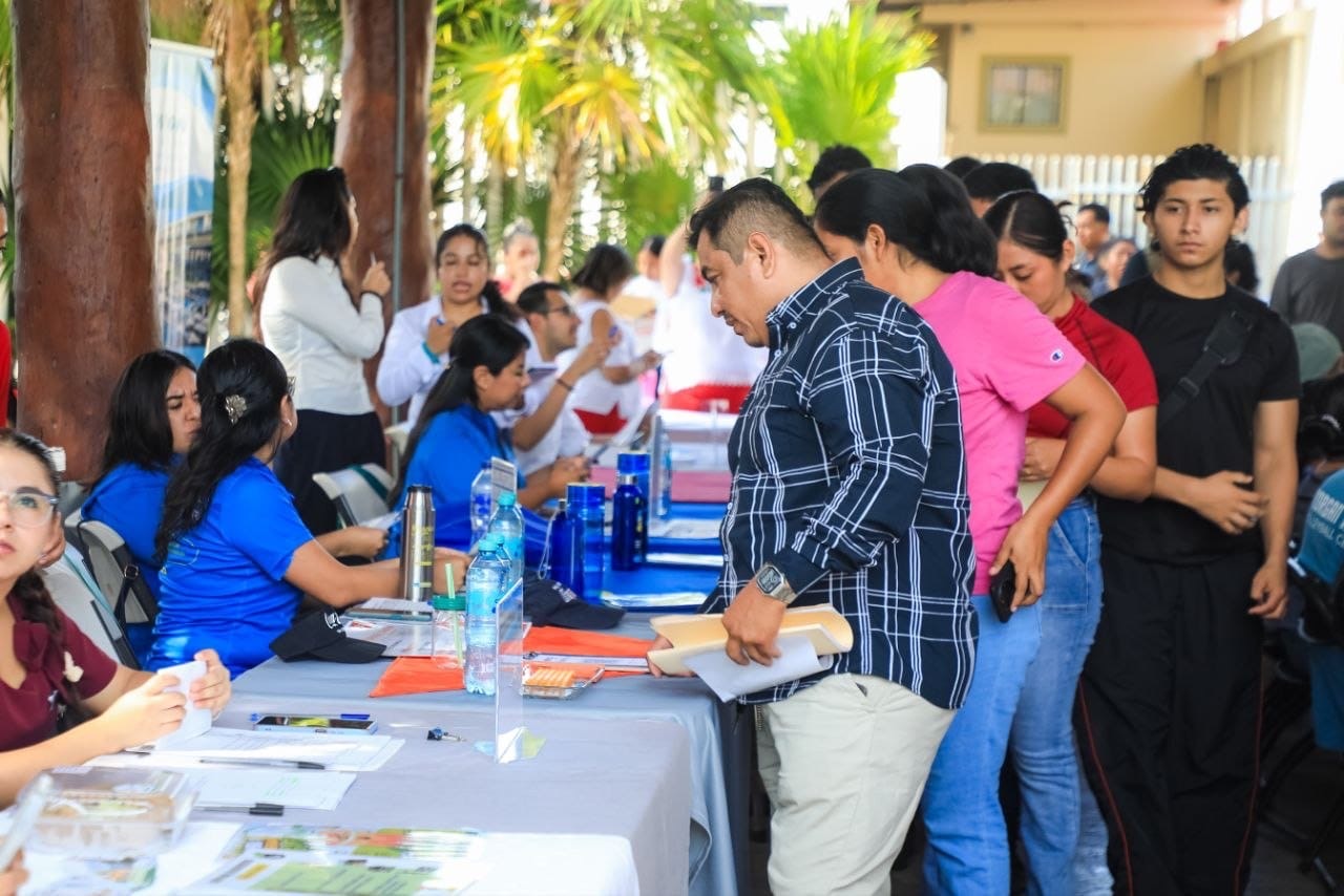 Playa del Carmen ofrece 250 plazas en feria de empleo