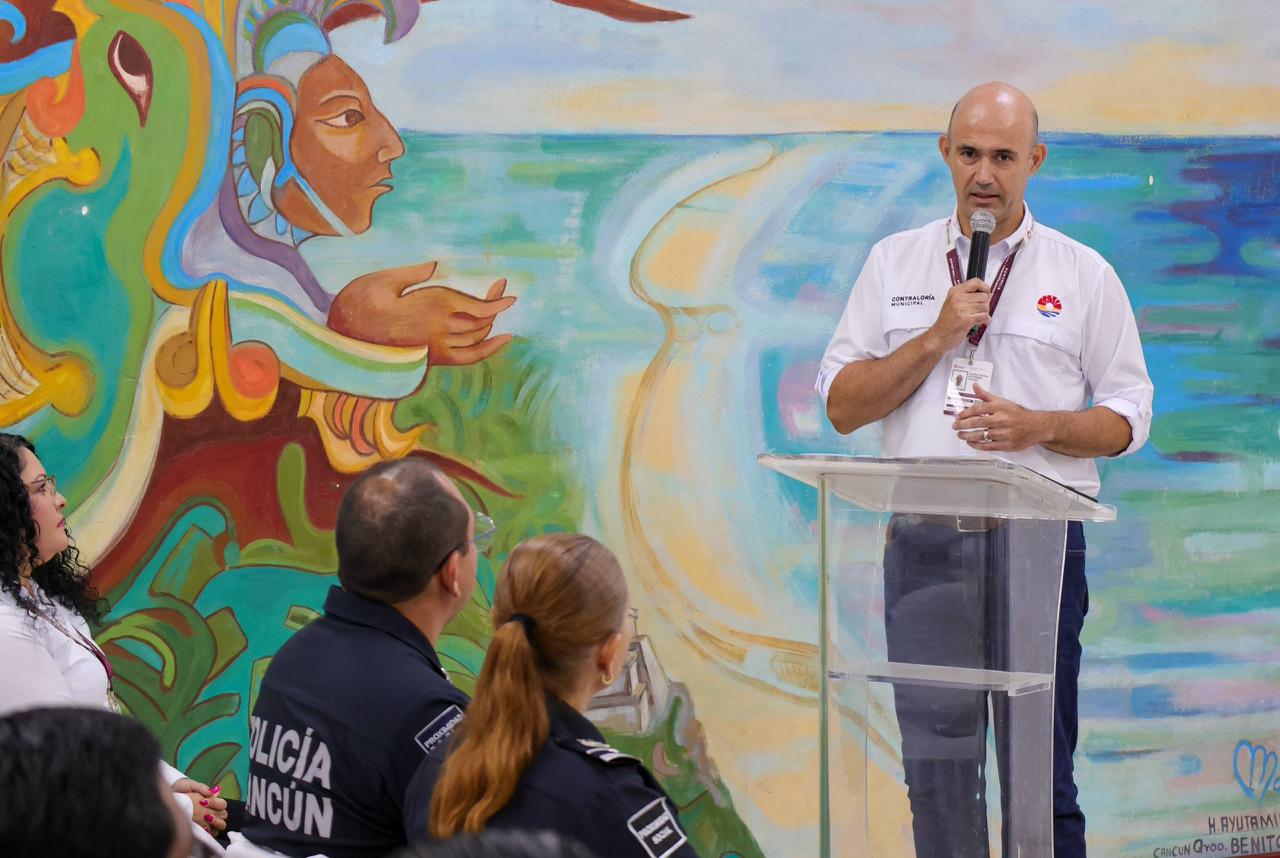 Cancún capacita a servidores públicos contra corrupción