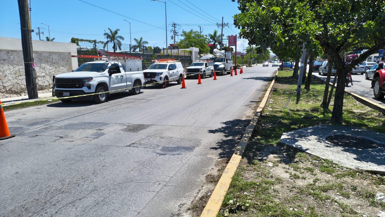 Persisten cortes de luz en Playa del Carmen