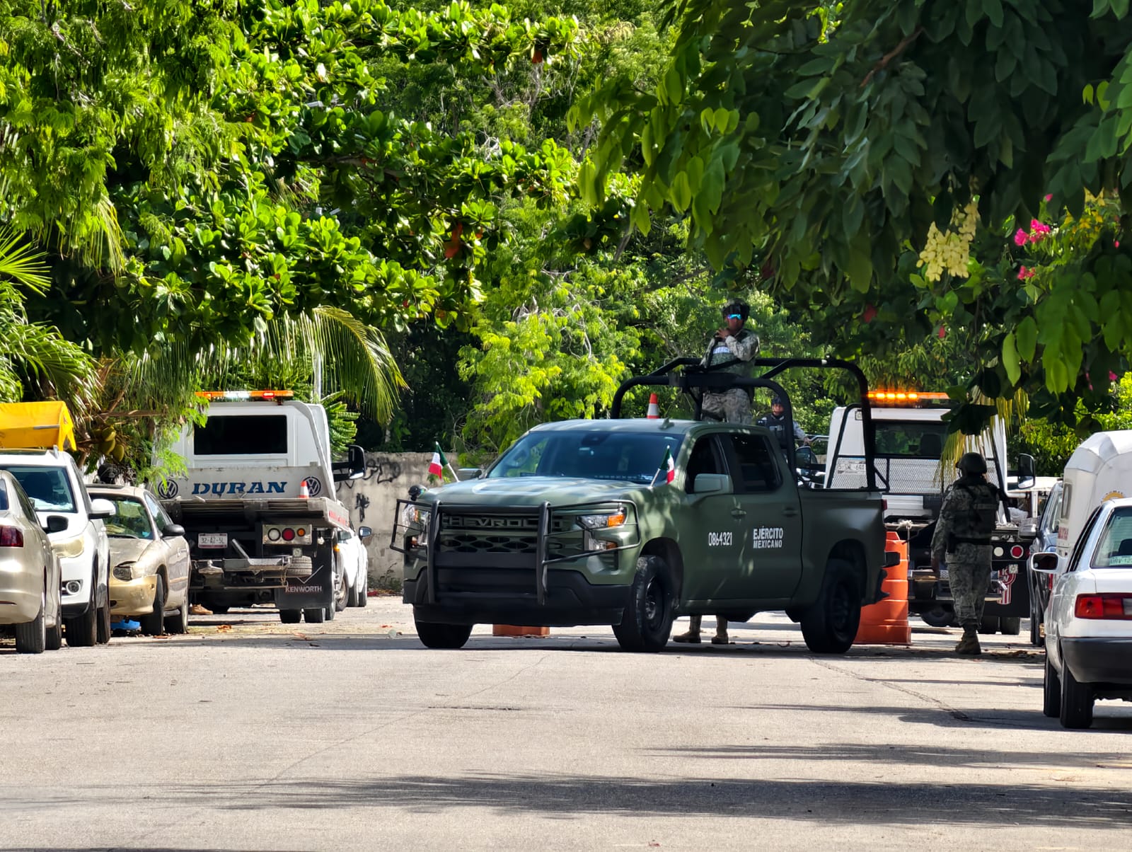 Catean taller clandestino con motos robadas en Playa del Carmen