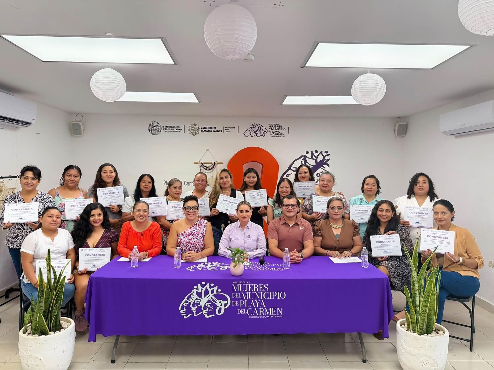 Impulso al empoderamiento femenino en Playa del Carmen