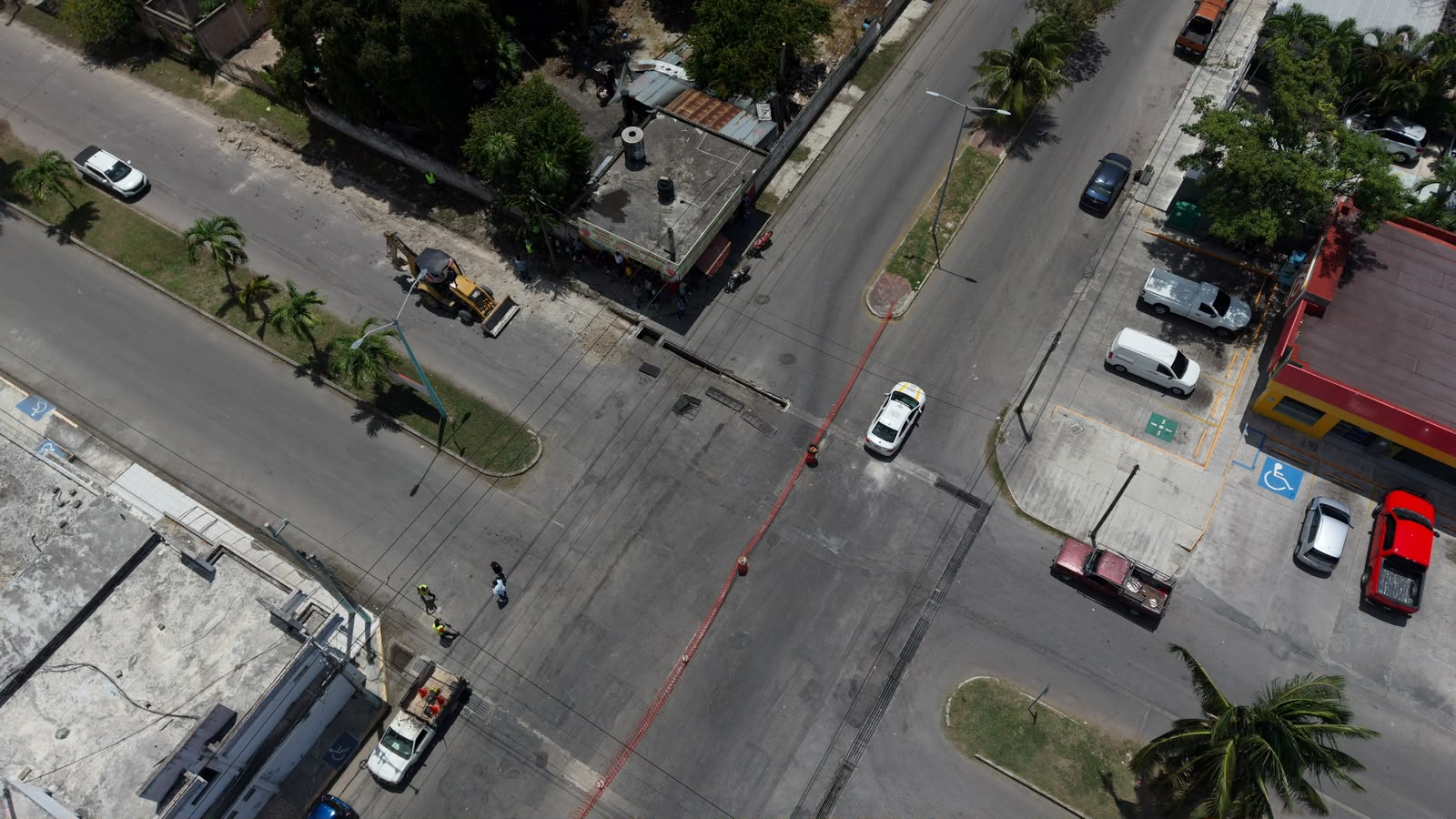 Ayuntamiento de Othón P. Blanco inicia obra en Calzada Veracruz