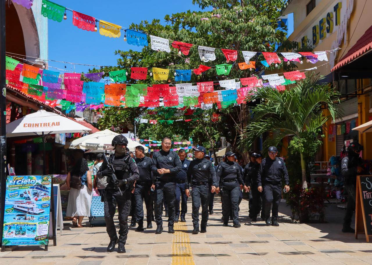 Playa del Carmen asume mando del operativo Blindaje Quinta Avenida