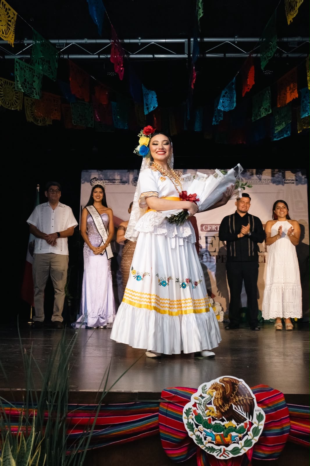 Abril Celeste gana Certamen de Oratoria en Playa del Carmen