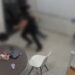 VIDEO; Alumno apuñala a su maestro tras reprobar examen