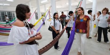 Entrega Mara Lezama Casa del Estudiante Universitario Indígena con capacidad para 100 jóvenes de Quintana Roo