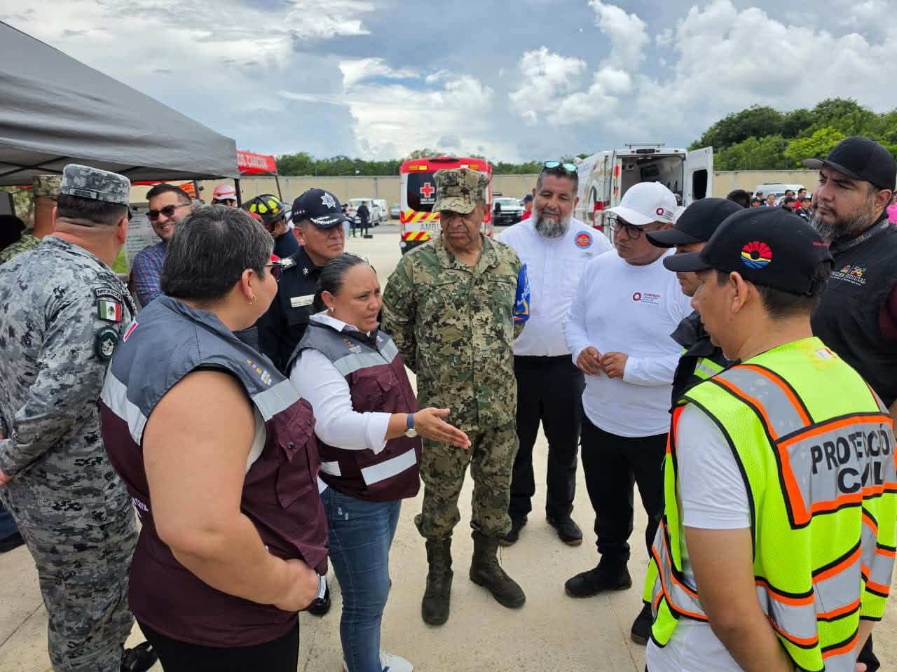 Más de 172 mil personas participan en simulacro en Quintana Roo