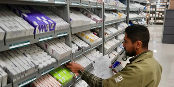 Gobierno presume 332 mil mdp en fármacos y 33 hospitales nuevos mientras persisten las carencias