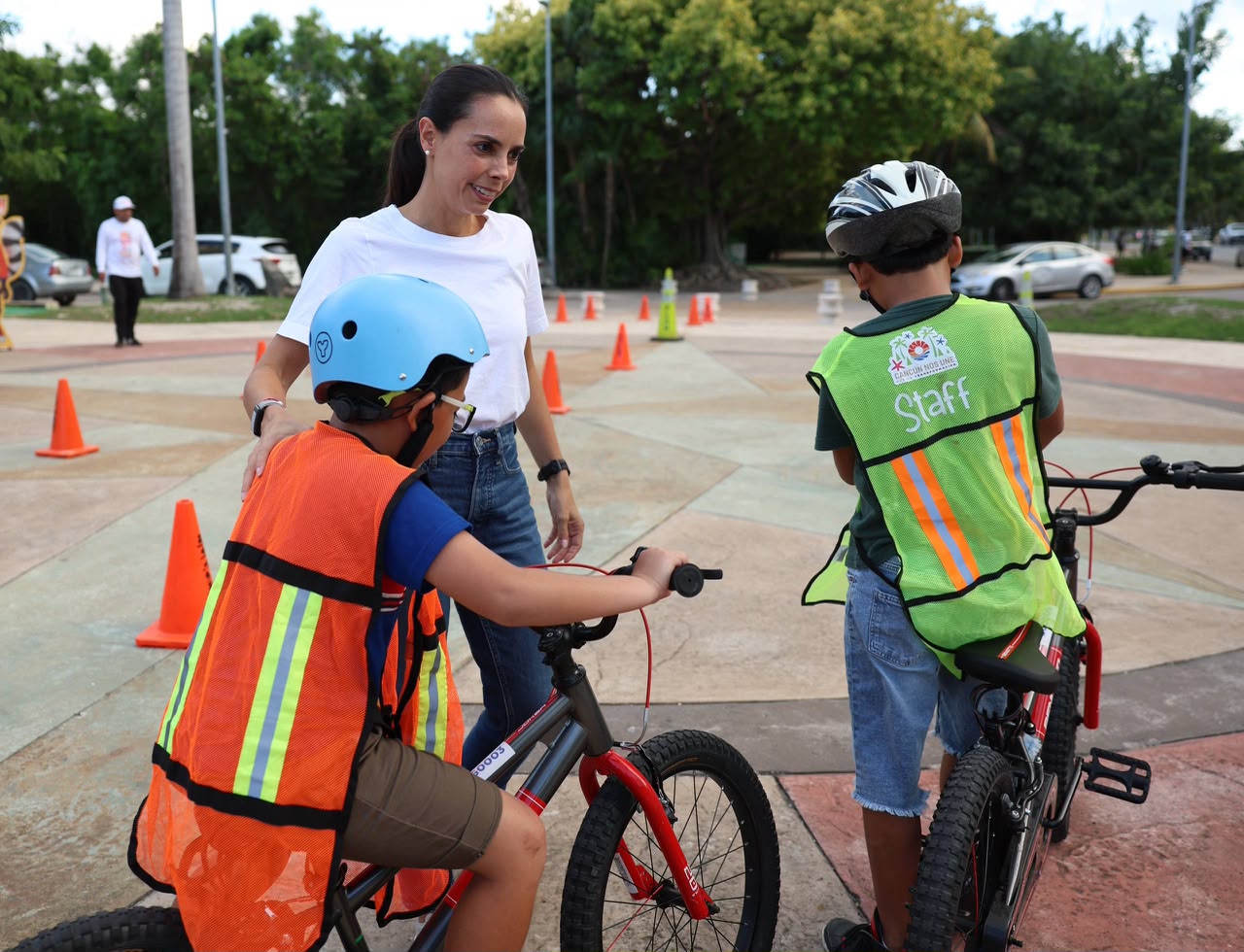 Cancún lanza experiencia educativa BiciAprende para niños