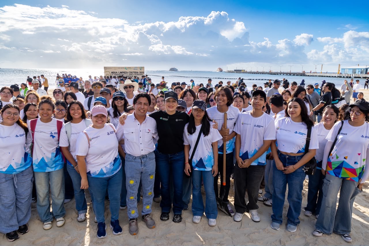 Playa del Carmen moviliza 2 mil voluntarios en limpieza costera