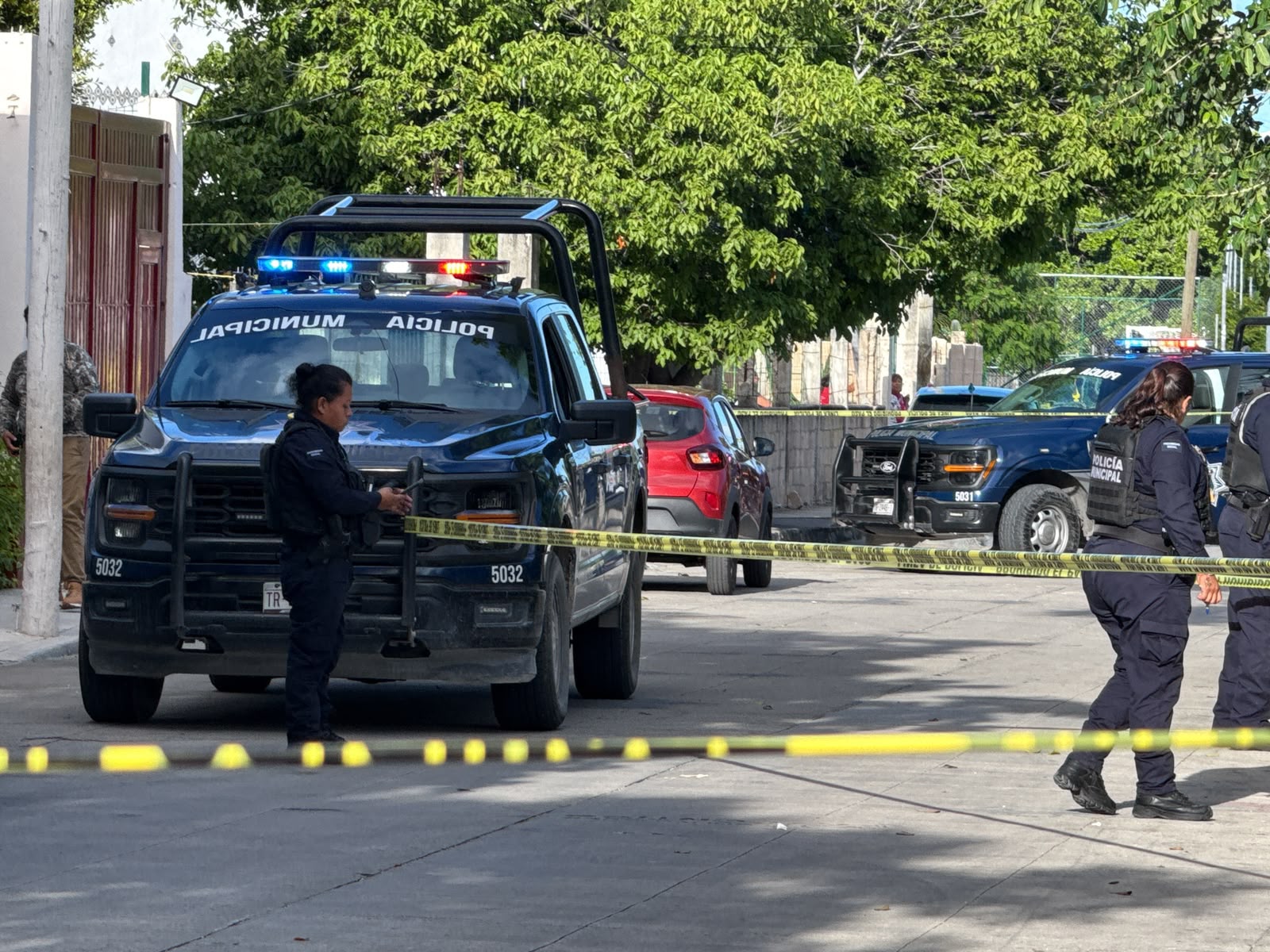 Dos hombres heridos de bala en la Región 228 de Cancún