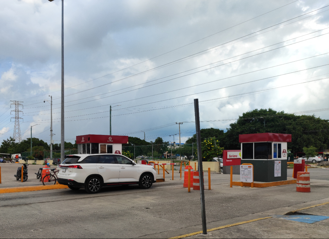 Estacionamientos de Cancún preparan aumento de tarifas 2027