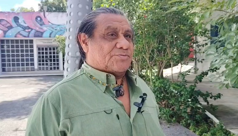 Solicitan retiro de torres en Playa del Carmen