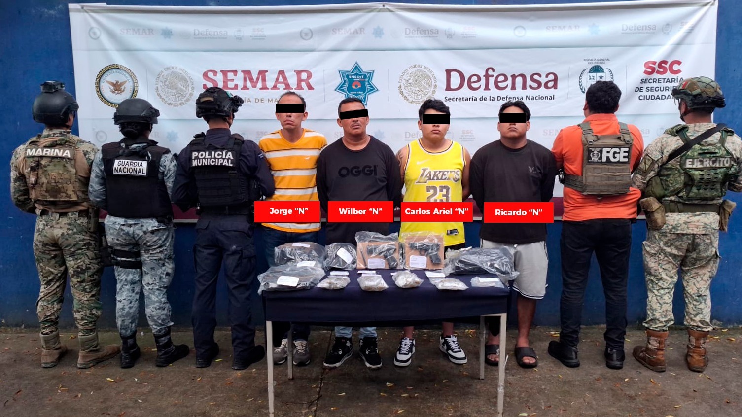 FGE detiene a cuatro por robo agravado en Benito Juárez