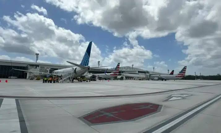 Cancún registra 393 vuelos con fuerte presencia internacional