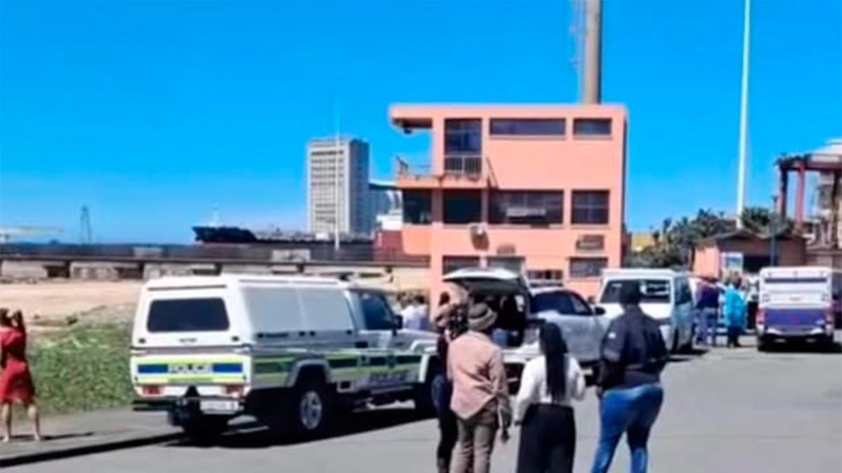 Mujer muere tras ataque de tiburón en Sudáfrica