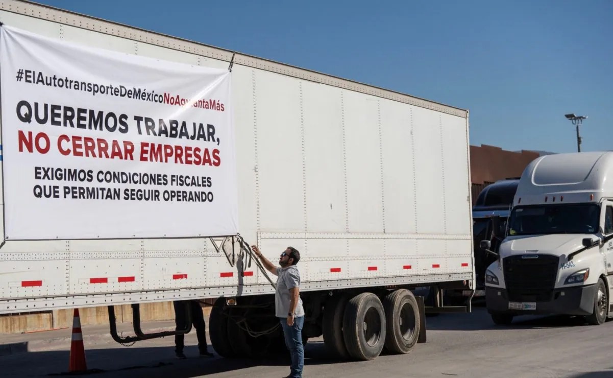 Segob y Canacar acuerdan retiro definitivo de bloqueos