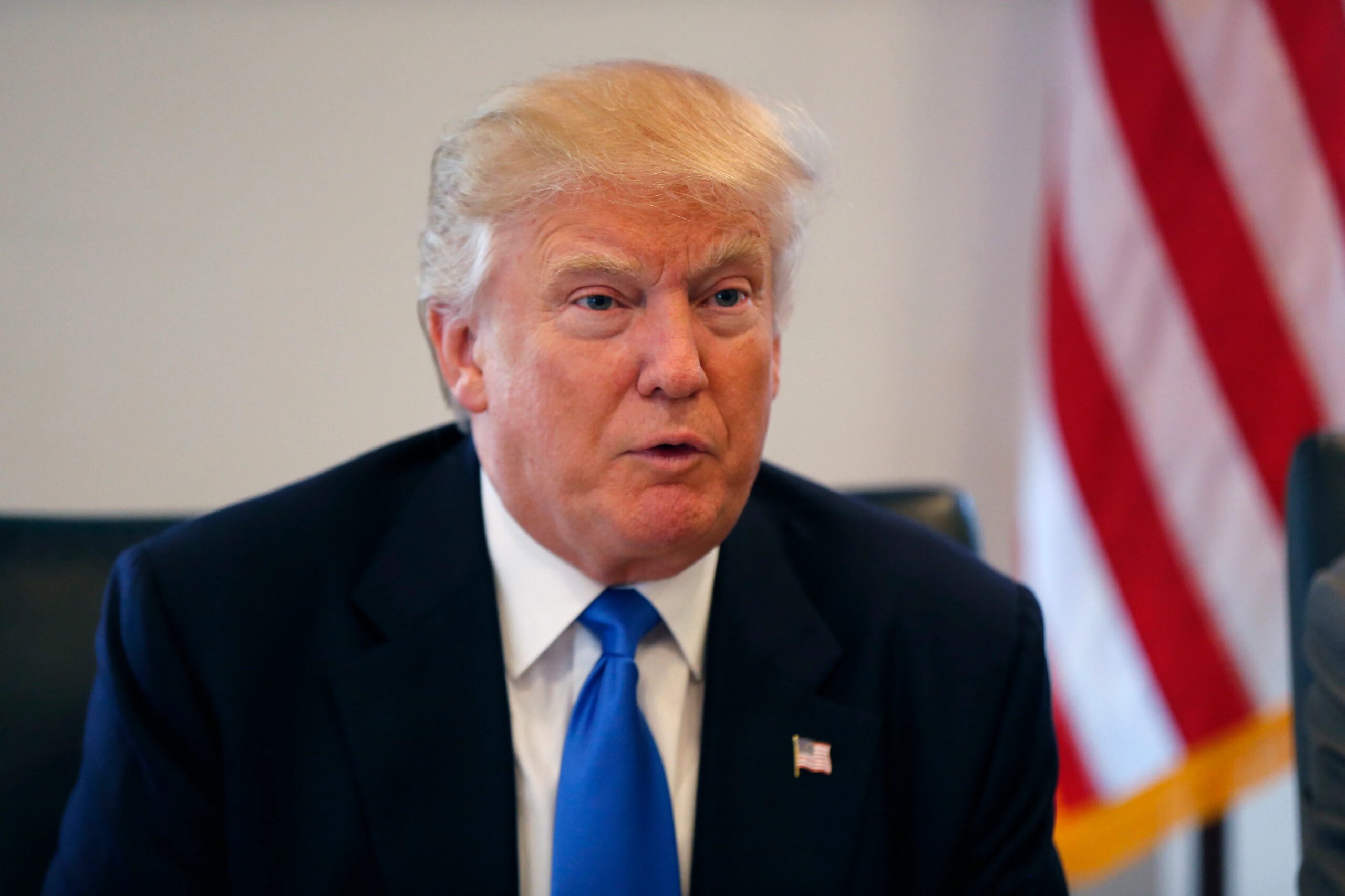 Trump critica a Fox News por favorecer a demócratas en elecciones
