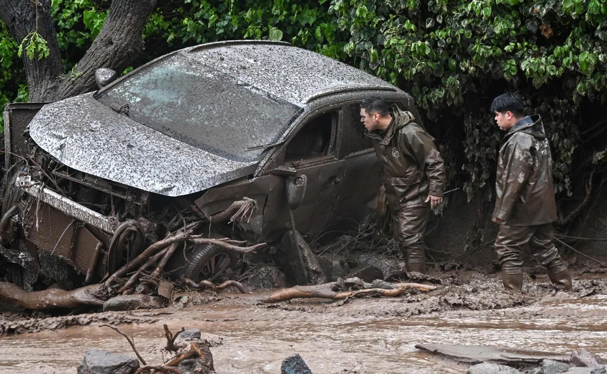 Fuertes lluvias causan inundaciones y seis heridos en Santiago