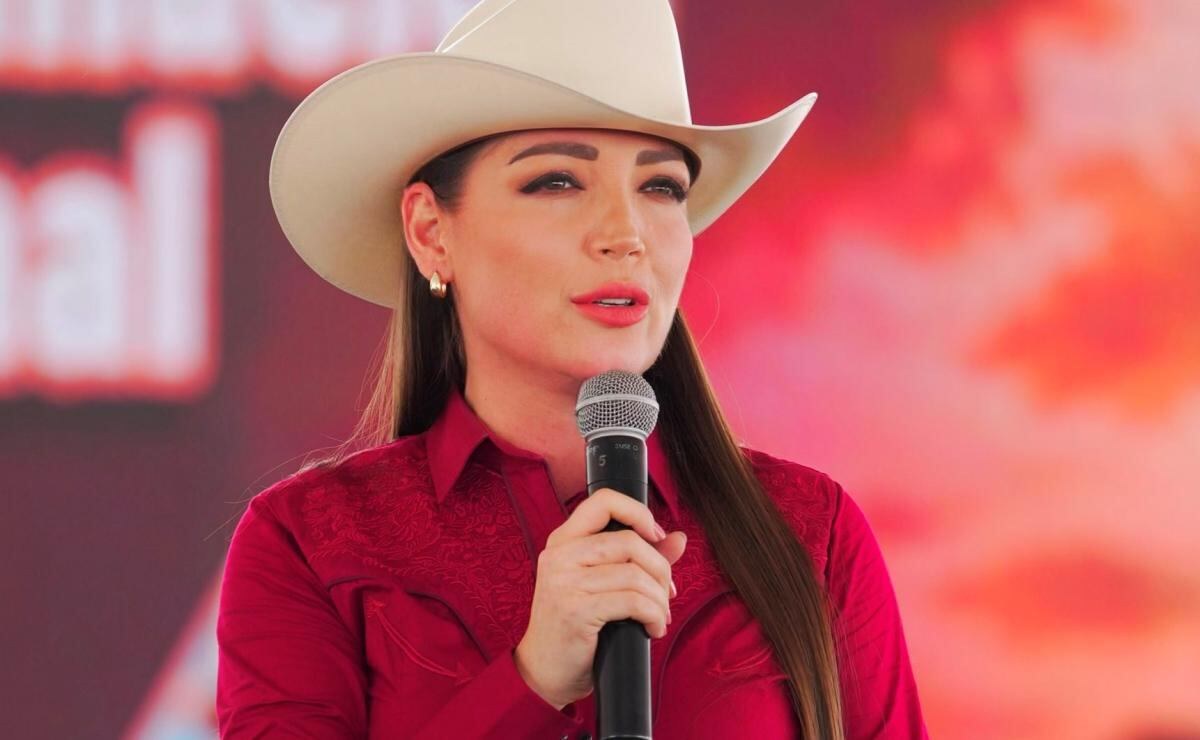 Jasmine Bugarín renunció a doble nacionalidad en 2018