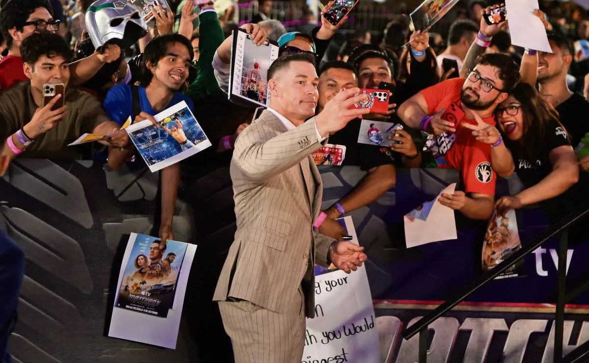John Cena recibe apoyo masivo en presentación en México