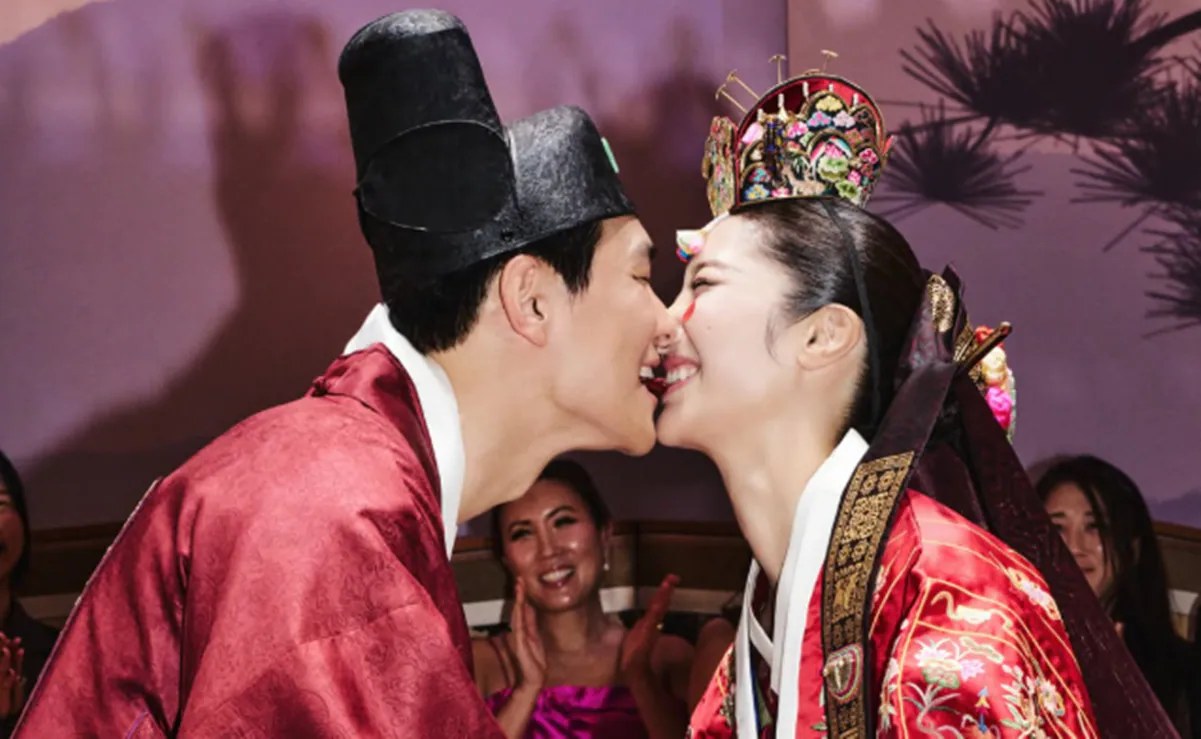 EJAE y Sam Kim celebran boda en Seúl con ceremonia tradicional